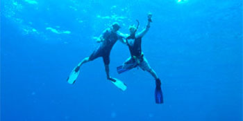 Take the PADI Assistant Diver Course