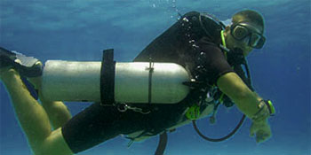 Take the PADI Sidemount Diver Specialty Course
